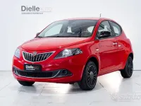 Usata Lancia Ypsilon Silver 95 CV (69 kW) 2023 Rosso Utilitaria