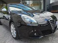 Usata Alfa Romeo Giulietta Exclusive 140 CV (102 kW) 2011 Nero Utilitaria