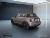 Usata Mini Cooper D Business 116 CV (85 kW) 2018 Grigio Utilitaria