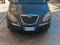 Usata Lancia Musa 75 CV (55 kW) 2008 Grigio Monovolume