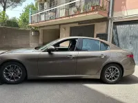 Usata Alfa Romeo Giulia 150 CV (110 kW) 2016 Marrone Berlina