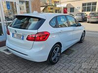 Usata BMW 218 Active Tourer Sport Line 150 CV (110 kW) 2017 Bianco Monovolume