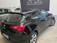 Usata Alfa Romeo Giulietta Distinctive 120 CV (88 kW) 2015 Nero Utilitaria