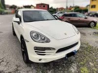 Usata Porsche Cayenne 245 CV (180 kW) 2011 Bianco SUV