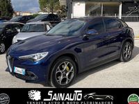 Usata Alfa Romeo Stelvio Executive 209 CV (153 kW) 2017 Blu/azzurro SUV