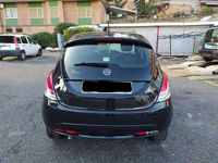 Usata Lancia Ypsilon Silver 95 CV (69 kW) 2016 Nero Utilitaria