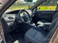 Usata Renault Scenic E-Tech 110 CV (80 kW) 2015 Marrone Monovolume