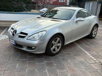 Usata Mercedes SLK200 163 CV (119 kW) 2007 Grigio Cabrio