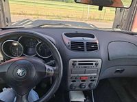 Usata Alfa Romeo 147 Distinctive 140 CV (102 kW) 2003 Utilitaria