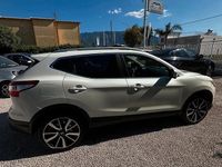Usata Nissan Qashqai Tekna 131 CV (96 kW) 2015 Bianco SUV