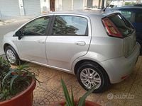 Usata Fiat Punto Lounge 69 CV (50 kW) 2014 Grigio Utilitaria