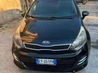 Usata Kia Rio 75 CV (55 kW) 2015 Nero Berlina