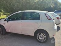Usata Fiat Grande Punto 77 CV (56 kW) 2013 Bianco Utilitaria