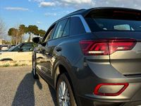 Usata VW T-Roc Style 150 CV (110 kW) 2023 Grigio SUV