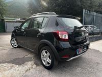 Usata Dacia Sandero Ambiance 90 CV (66 kW) 2015 Nero Utilitaria