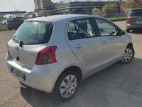 Occasion Toyota Yaris Luna 87 ch (63 kW) 2007 Gris Citadine