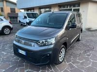 Usata Fiat Doblò 131 CV (96 kW) 2023 Grigio Monovolume