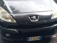 Usata Peugeot 1007 82 CV (60 kW) 2005 Nero Monovolume