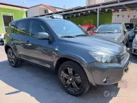 Usata Toyota RAV4 Luxury 177 CV (130 kW) 2007 Grigio SUV