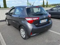Second-hand Toyota Yaris Lounge 72 CP (52 kW) 2019 Gri Hatchback