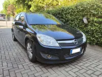Usata Opel Astra Cosmo 101 CV (74 kW) 2007 Nero Berlina