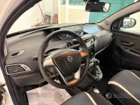 Usata Lancia Ypsilon Gold 95 CV (69 kW) 2014 Bianco Utilitaria