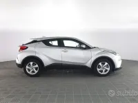 Usata Toyota C-HR Business Edition 116 CV (85 kW) 2017 Argento SUV