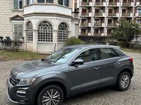 Usata VW T-Roc Business 150 CV (110 kW) 2020 Grigio SUV