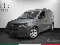 Usata VW Caddy 122 CV (89 kW) 2023 Grigio Monovolume