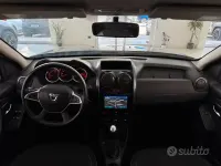 Usata Dacia Duster Lauréate 109 CV (80 kW) 2017 Bluazzurro SUV
