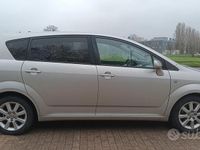 Usata Toyota Corolla Verso 2007 Grigio Monovolume