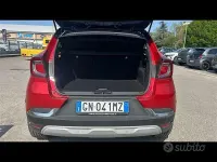Usata Renault Captur Techno 145 CV (106 kW) 2023 Rosso SUV