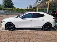 Nuova Mazda 3 Homura-Line 140 CV (102 kW) 2025 Arctic white Berlina