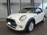 Usata Mini ONE 75 CV (55 kW) 2016 Beige Utilitaria