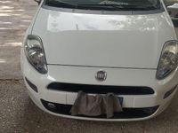 Usata Fiat Punto 75 CV (55 kW) 2015 Utilitaria