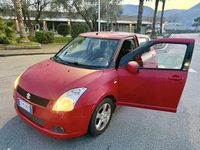 Usata Suzuki Swift GLX 69 CV (50 kW) 2005 Rosso Utilitaria