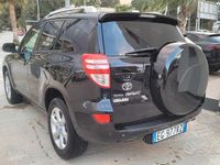 Usata Toyota RAV4 150 CV (110 kW) 2011 Nero SUV