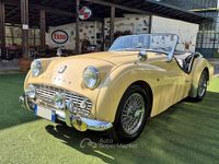 Usata Triumph TR3 101 CV (74 kW) 1960 Giallo Cabrio