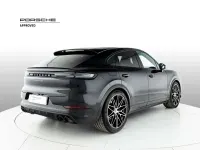 Usata Porsche Cayenne 475 CV (349 kW) 2024 Nero cromite metallizzato SUV