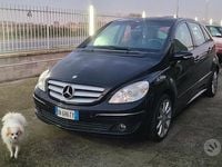 Usata Mercedes B180 109 CV (80 kW) 2007 Nero Monovolume