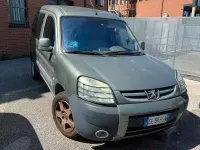 Usata Peugeot Partner 90 CV (66 kW) 2004 Verde Monovolume