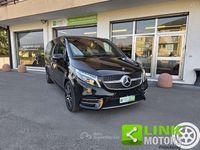 Usata Mercedes V300 AMG line 237 CV (174 kW) 2023 Nero Monovolume