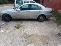 Usata Mercedes C200 Elegance 122 CV (89 kW) 2003 Grigio Berlina