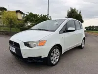 Usata Mitsubishi Colt Invite 95 CV (69 kW) 2010 Bianco Utilitaria