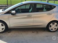 Usata Ford Fiesta 75 CV (55 kW) 2020 Grigio Utilitaria