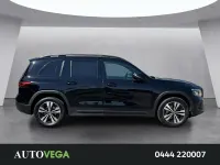Usata Mercedes GLB200 Premium 150 CV (110 kW) 2022 Vari colori pastello SUV