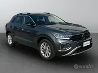Usata VW T-Roc 150 CV (110 kW) 2024 SUV