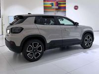 Usata Jeep Avenger Altitude 101 CV (74 kW) 2025 Stone gray SUV