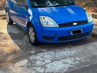 Usata Ford Fiesta Ambiente 75 CV (55 kW) 2003 Blu Utilitaria