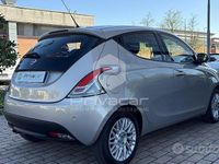 Usata Lancia Ypsilon Gold 69 CV (50 kW) 2015 Giallo Utilitaria